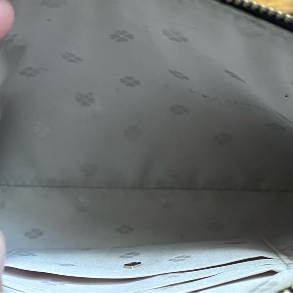 Kate Spade leather wristlet - Picture 6 of 7
